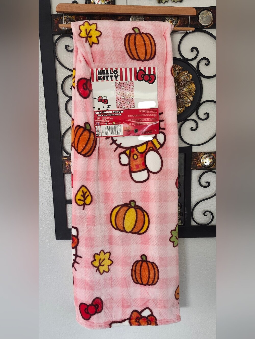 Hello Kitty Pink Pumpkin & Leaf Fall Autumn Throw Blanket
